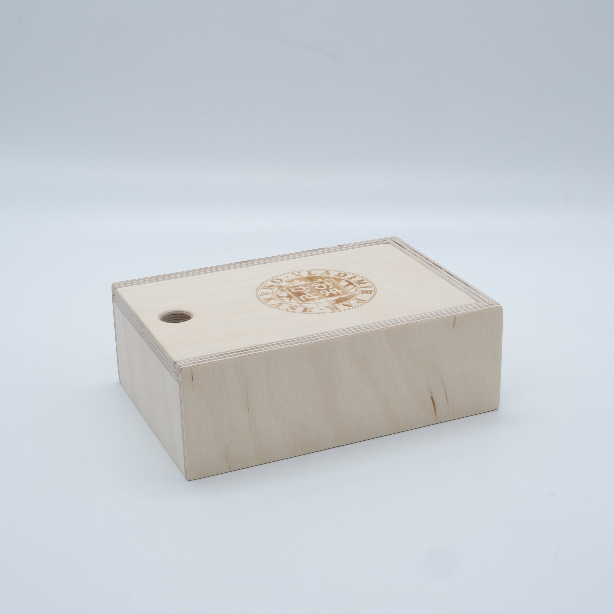 minimalistine-medine-dezute-su-stumdomu-1646993966-2